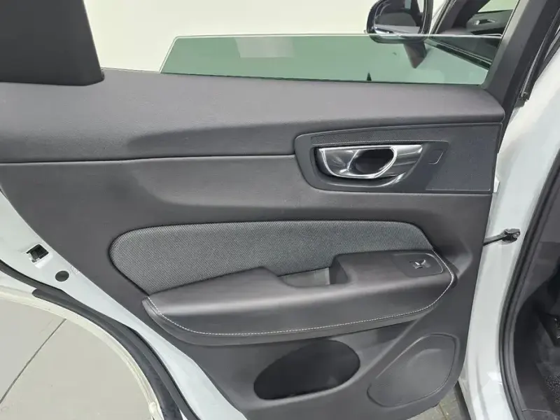 2020 Volvo XC60 с пробегом 83 825 км