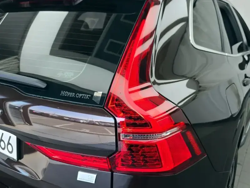 2021 Volvo XC60 с пробегом 69 667 км