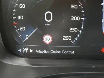 2020 Volvo XC60 с пробегом 83 825 км