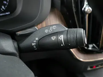 2021 Volvo XC60 с пробегом 69 667 км