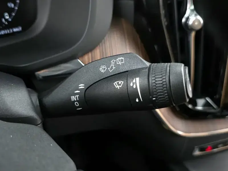 2021 Volvo XC60 с пробегом 69 667 км