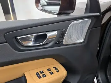 2021 Volvo XC60 с пробегом 69 667 км
