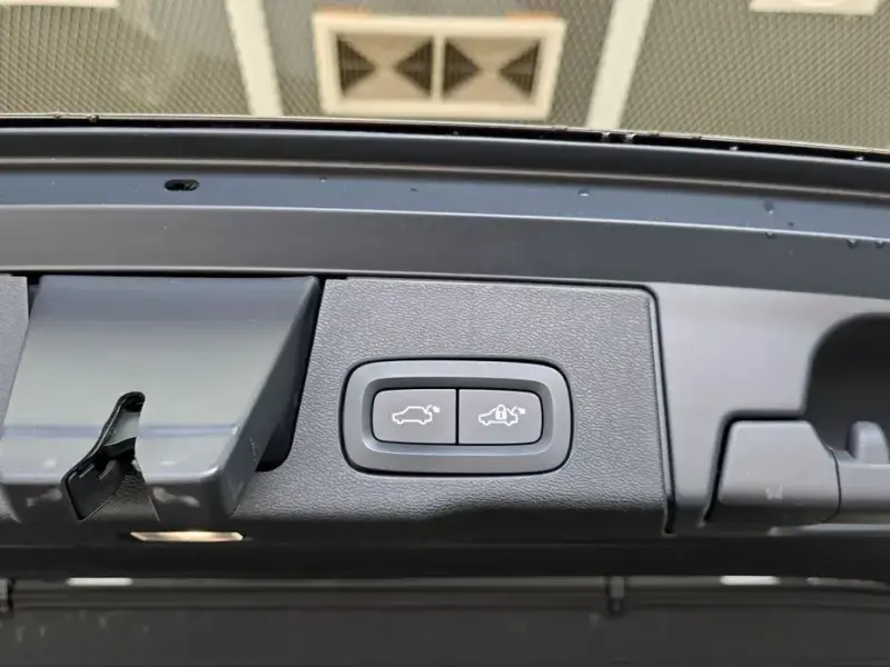 2021 Volvo XC60 с пробегом 69 667 км