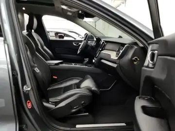 2018 Volvo XC60 с пробегом 71 059 км