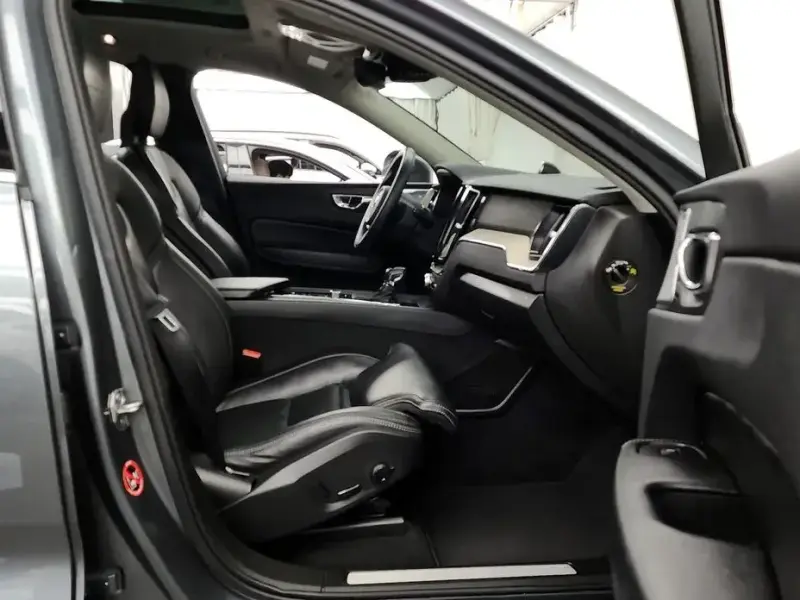 2018 Volvo XC60 с пробегом 71 059 км