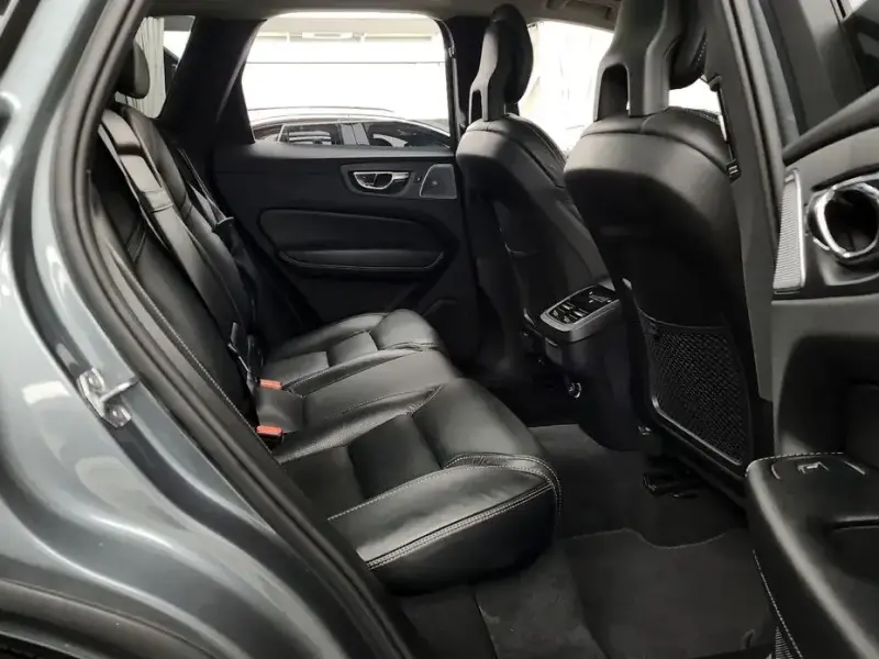2018 Volvo XC60 с пробегом 71 059 км