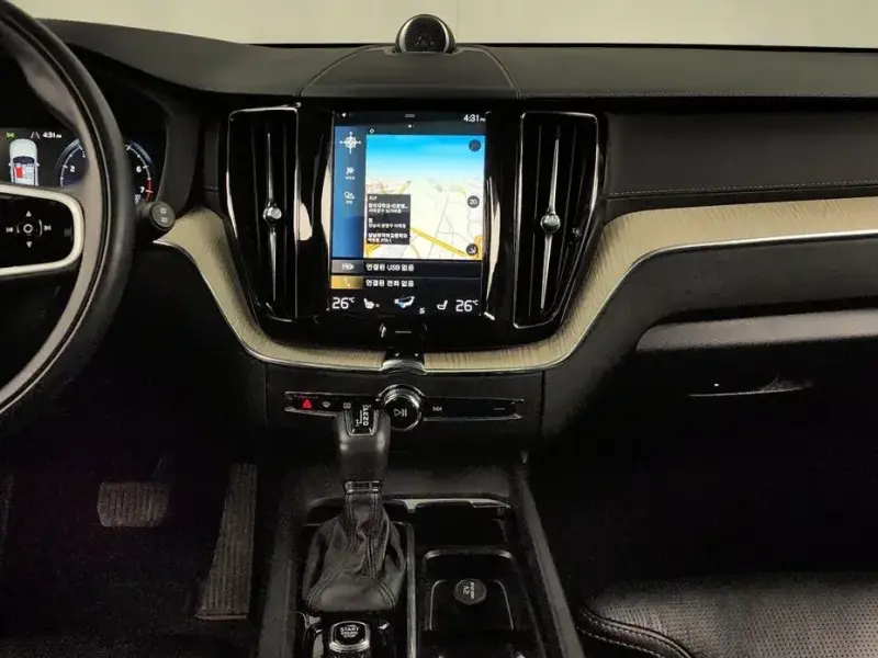 2018 Volvo XC60 с пробегом 71 059 км