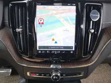 2022 Volvo XC60 с пробегом 41 178 км