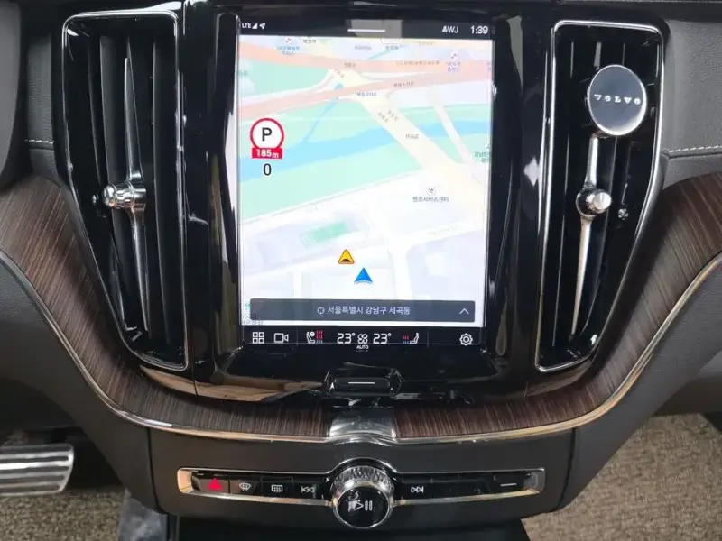 2022 Volvo XC60 с пробегом 41 178 км