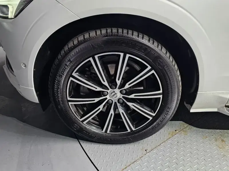 2020 Volvo XC60 с пробегом 125 226 км