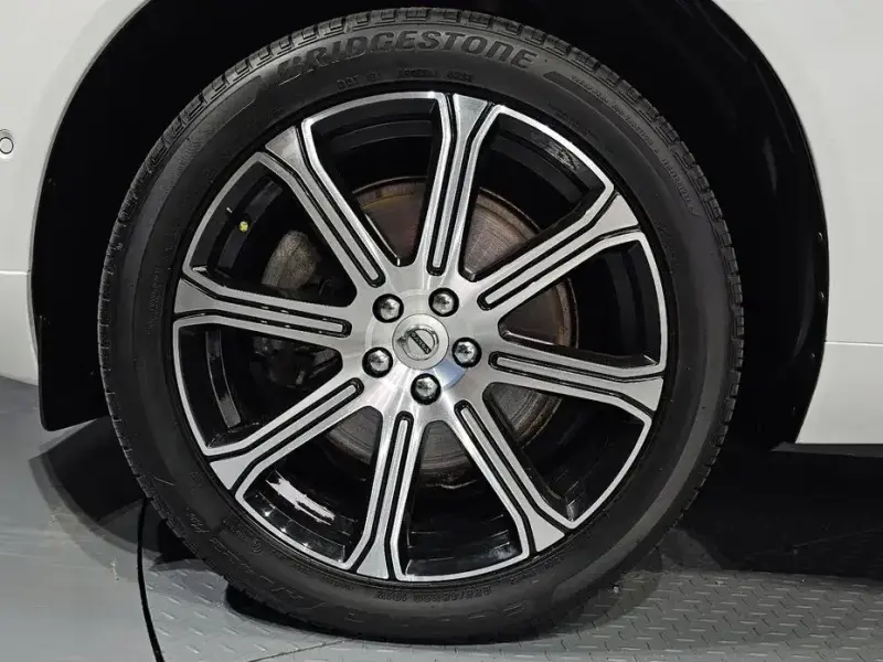 2020 Volvo XC60 с пробегом 123 203 км