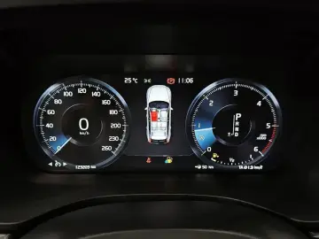 2020 Volvo XC60 с пробегом 123 203 км