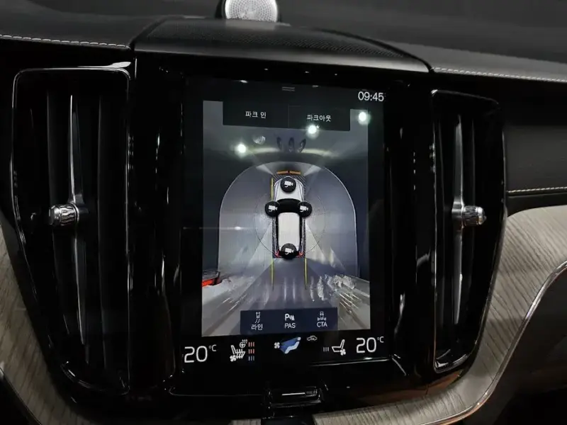 2020 Volvo XC60 с пробегом 125 226 км