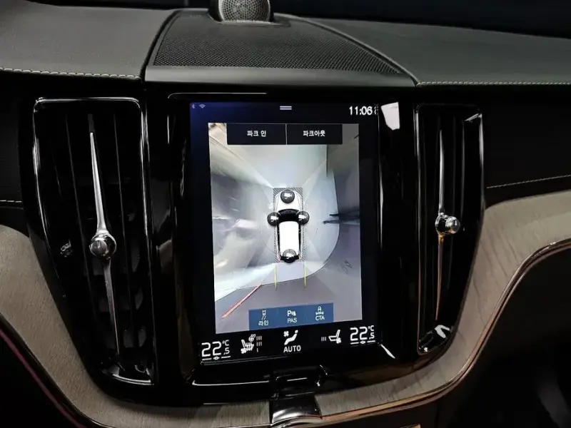 2020 Volvo XC60 с пробегом 123 203 км