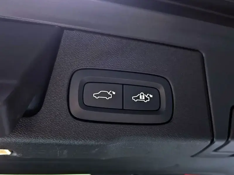 2020 Volvo XC60 с пробегом 123 203 км