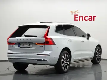 2022 Volvo XC60 с пробегом 22 102 км