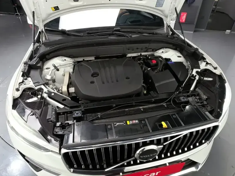 2022 Volvo XC60 с пробегом 22 102 км