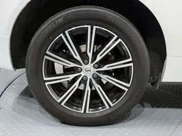 2021 Volvo XC60 с пробегом 54 506 км