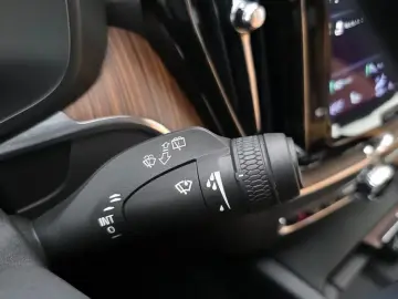 2021 Volvo XC60 с пробегом 54 506 км