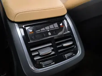 2021 Volvo XC60 с пробегом 54 506 км