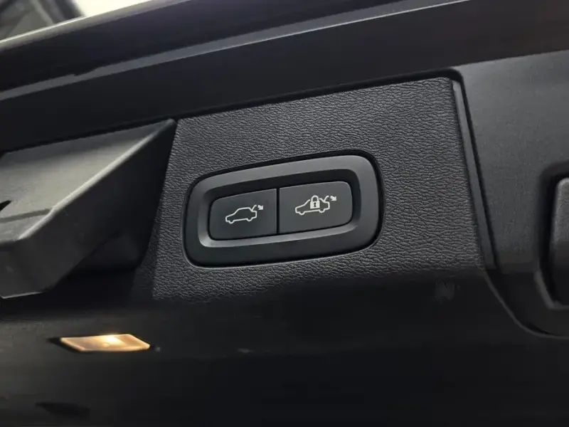 2021 Volvo XC60 с пробегом 54 506 км