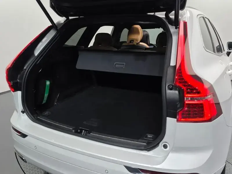 2021 Volvo XC60 с пробегом 54 506 км