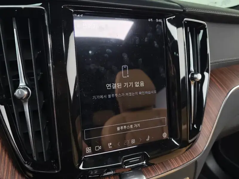 2022 Volvo XC60 с пробегом 22 304 км