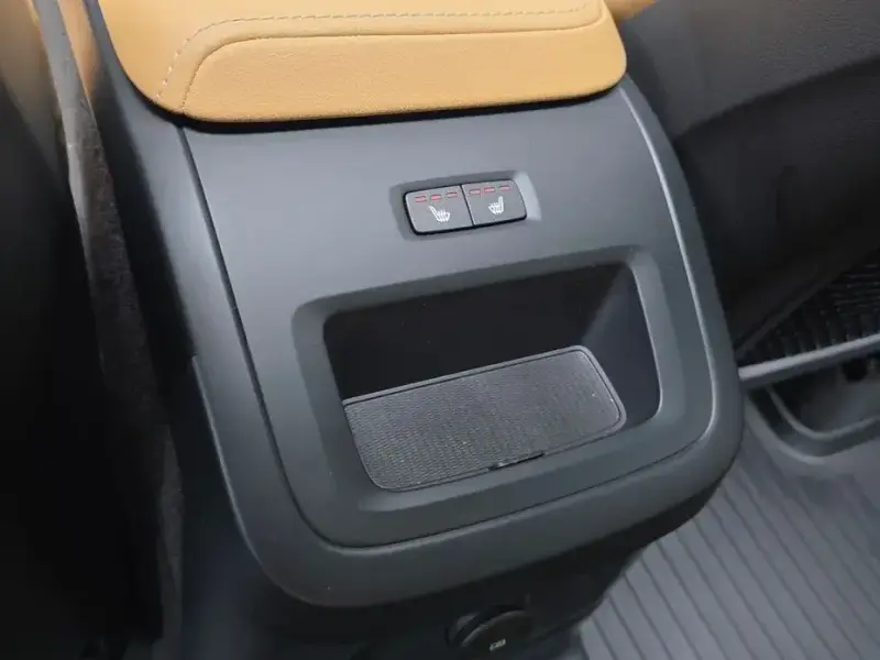 2022 Volvo XC60 с пробегом 22 304 км