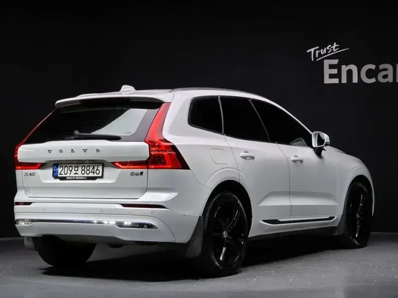 2022 Volvo XC60 с пробегом 46 071 км