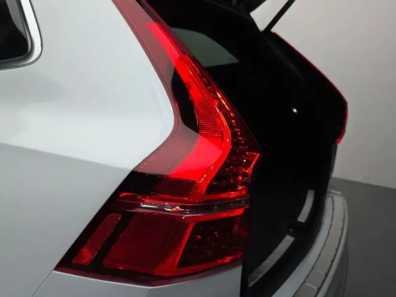 2022 Volvo XC60 с пробегом 22 304 км