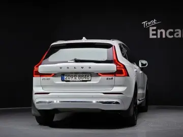 2022 Volvo XC60 с пробегом 46 071 км