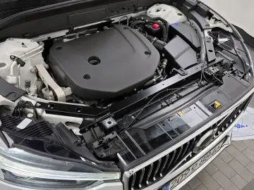 2022 Volvo XC60 с пробегом 46 071 км