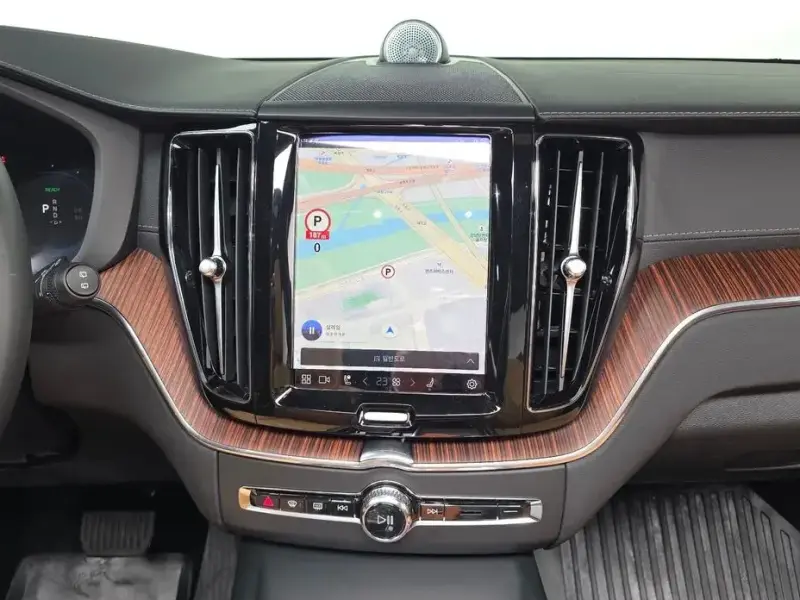 2022 Volvo XC60 с пробегом 22 304 км