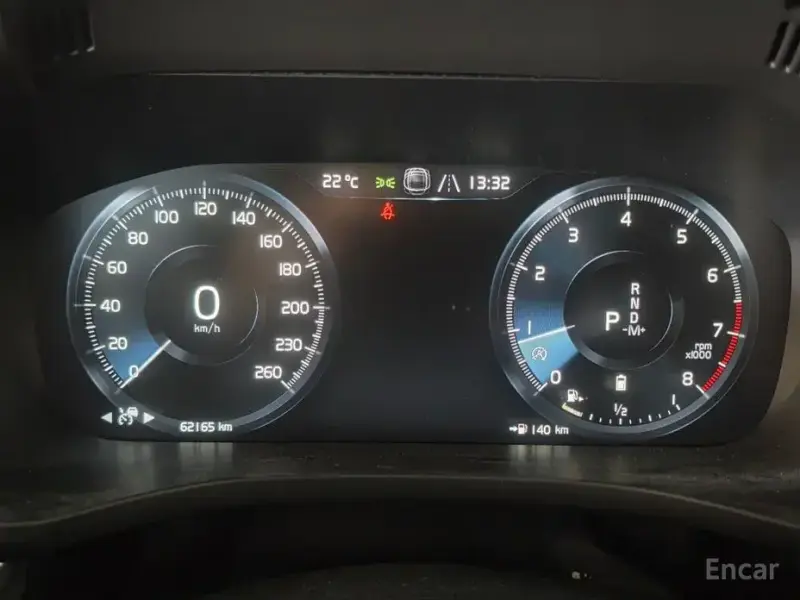 2021 Volvo XC60 с пробегом 62 165 км