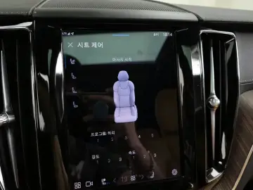 2022 Volvo XC60 с пробегом 46 071 км