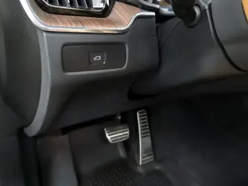 2022 Volvo XC60 с пробегом 46 071 км