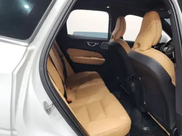 2024 Volvo XC60 с пробегом 14 497 км