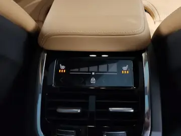 2024 Volvo XC60 с пробегом 14 497 км