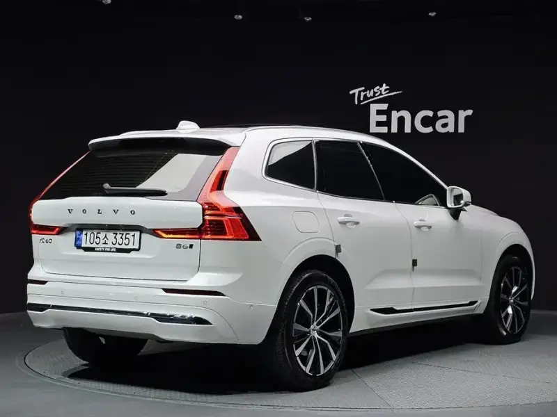 2024 Volvo XC60 с пробегом 43 709 км