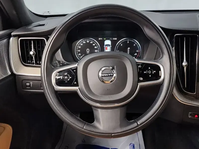 2017 Volvo XC60 с пробегом 94 167 км