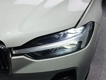 2024 Volvo XC60 с пробегом 43 709 км