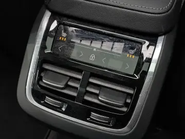 2024 Volvo XC60 с пробегом 43 709 км