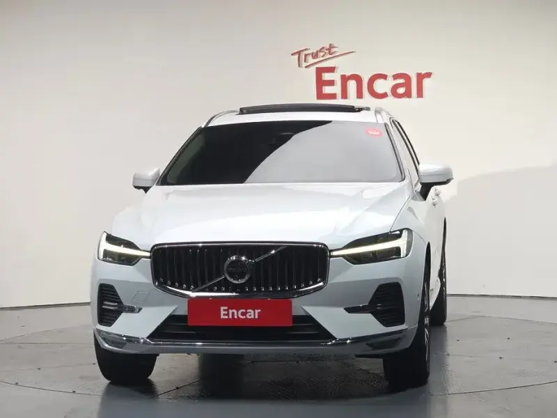 2022 Volvo XC60 с пробегом 71 772 км