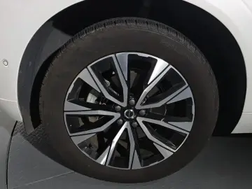 2022 Volvo XC60 с пробегом 71 772 км
