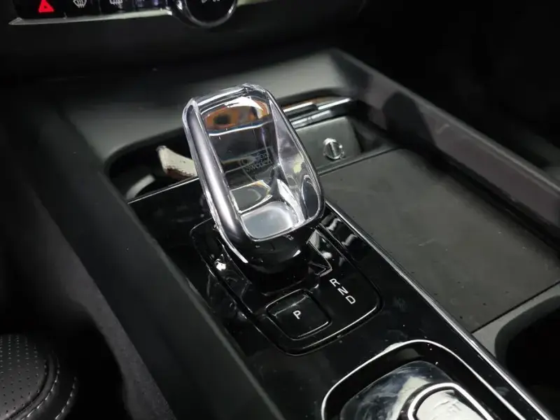 2022 Volvo XC60 с пробегом 71 772 км