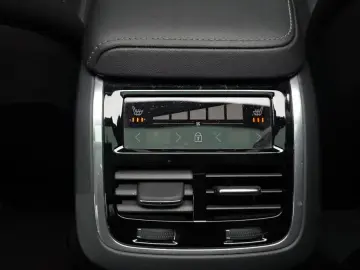 2022 Volvo XC60 с пробегом 71 772 км