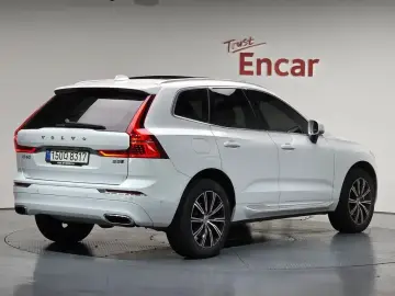 2021 Volvo XC60 с пробегом 22 548 км