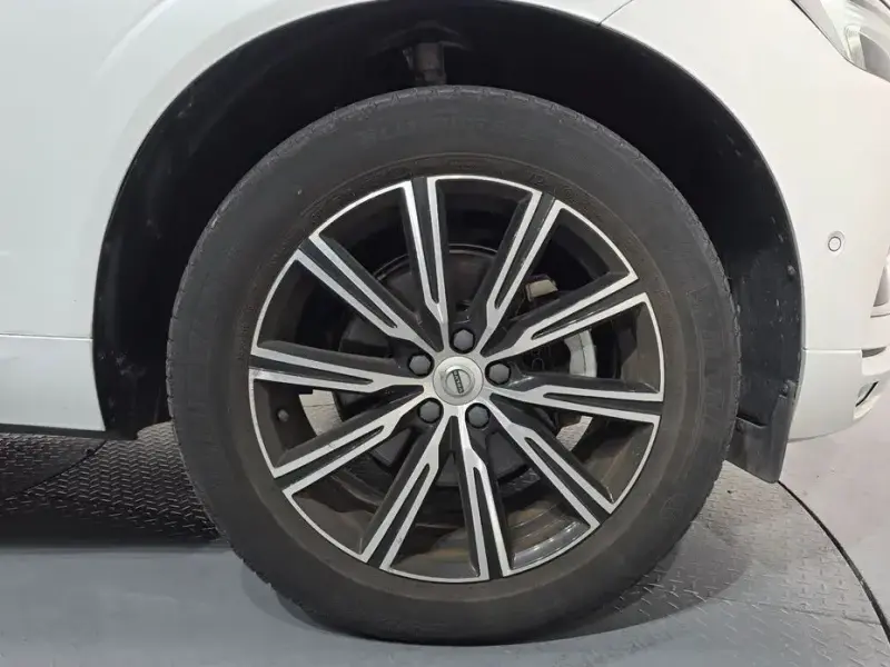 2021 Volvo XC60 с пробегом 22 548 км