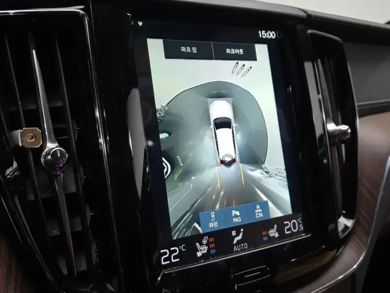 2021 Volvo XC60 с пробегом 22 548 км