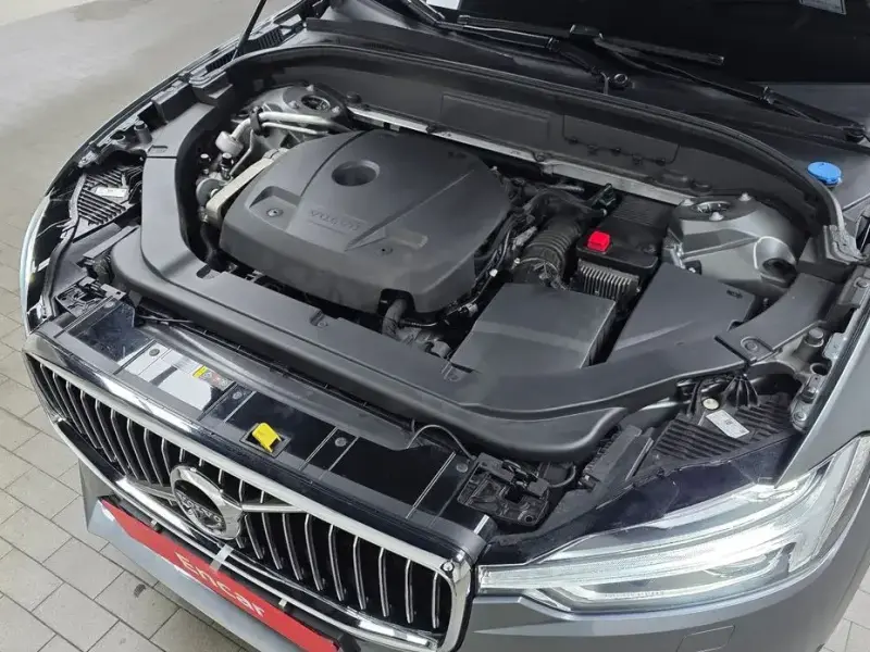 2018 Volvo XC60 с пробегом 106 891 км